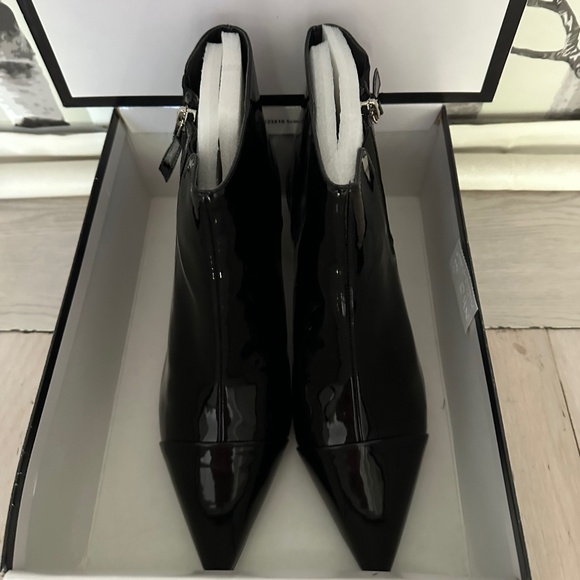NINE WEST POINTED PATENT ANKLE BOOTS 10 1/2- NEW NEVER WORN - Picture 1 of 6